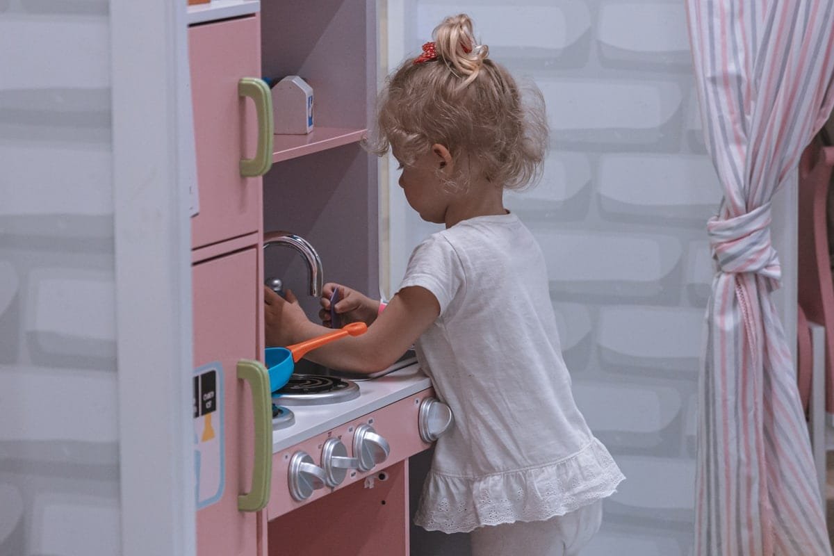Dkids в январе приглашает на дискотеки, квесты и День рождения Деда Мороза 9