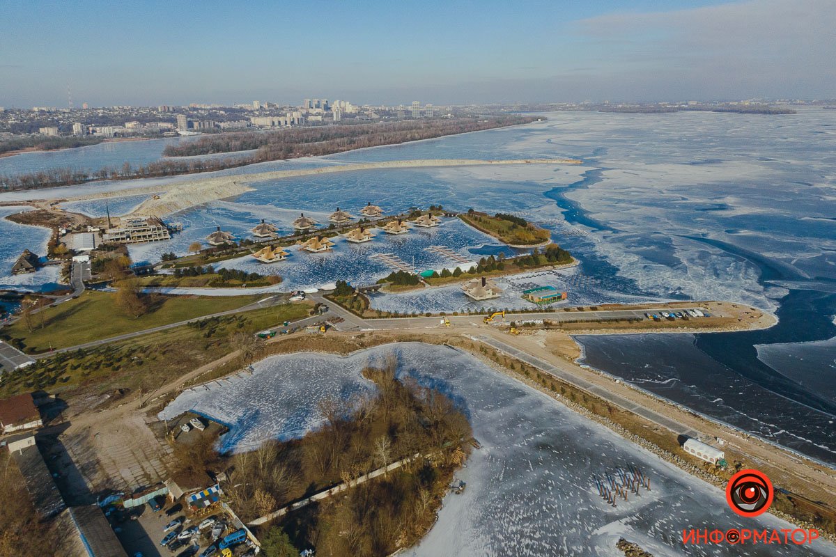 В Днепре напротив яхт-клуба "Сич" строится многофункциональный комплекс бизнес-класса PEYOT 12