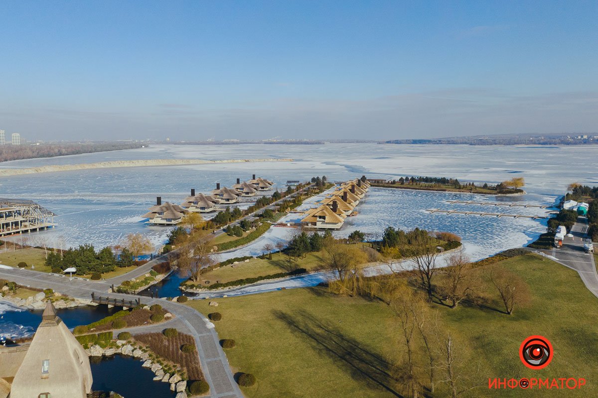 В Днепре напротив яхт-клуба "Сич" строится многофункциональный комплекс бизнес-класса PEYOT 13