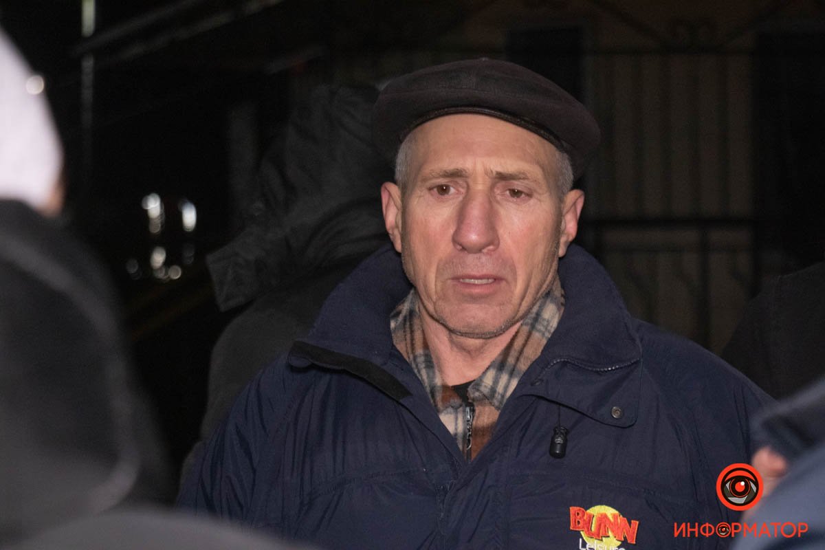 Считают, что их - задача платить по квитанцией, а решать, кто виноват и искать крайних должны не они Считают, что их задача – платить по квитанции, а решать, кто виноват и искать крайних должны не они