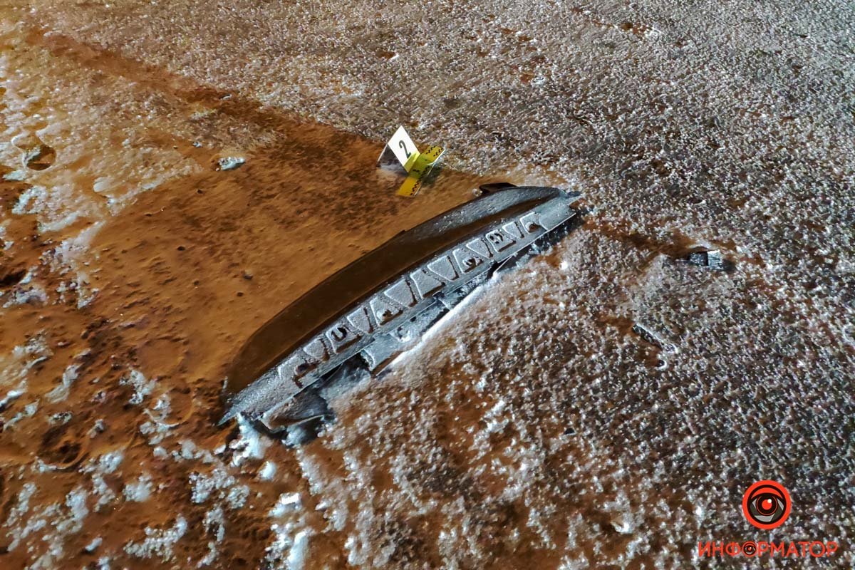 На выезде из Днепра возле "Эпицентра" Skoda насмерть сбила мужчину: ему оторвало ногу 3