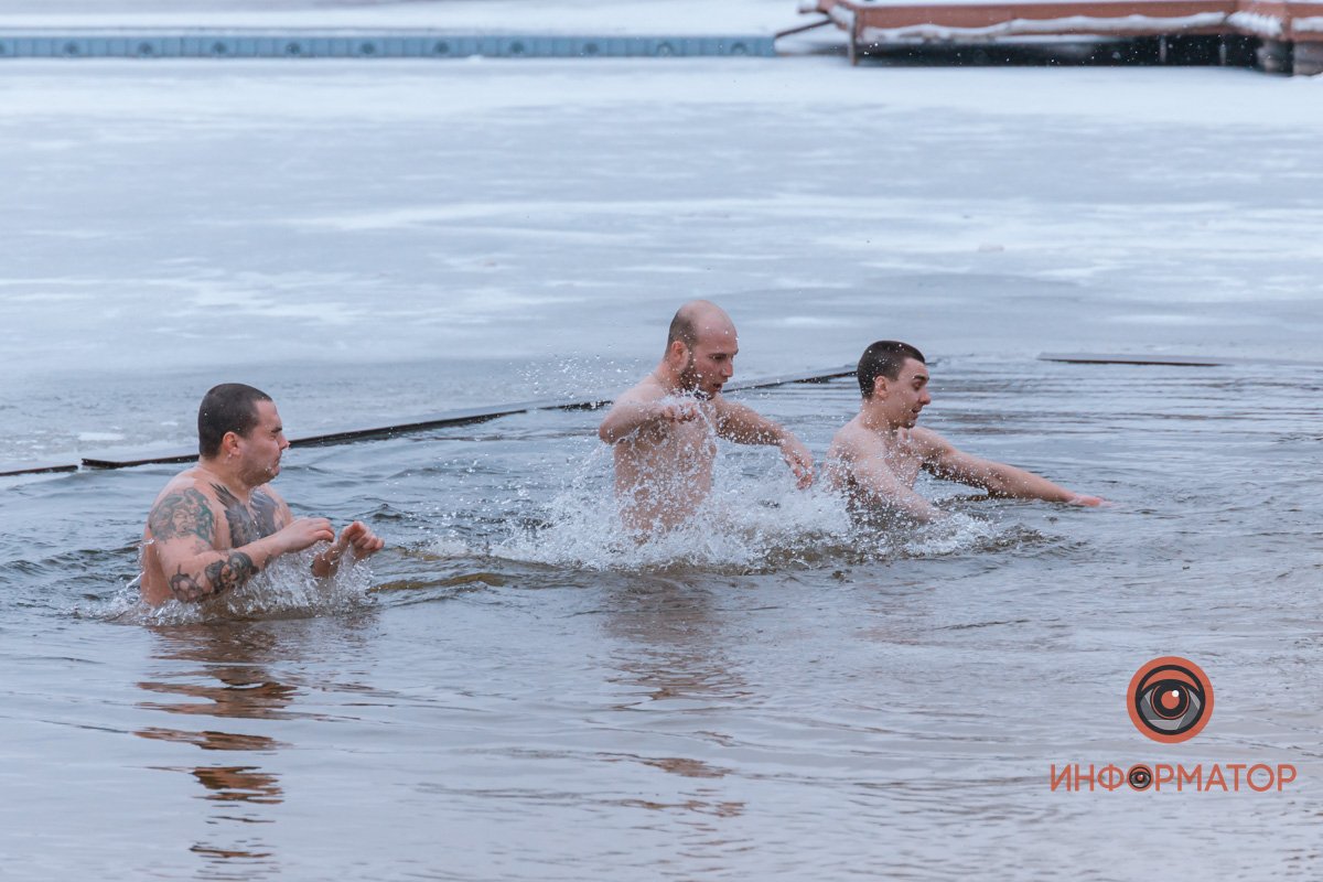 Я же просил не брызгаться!