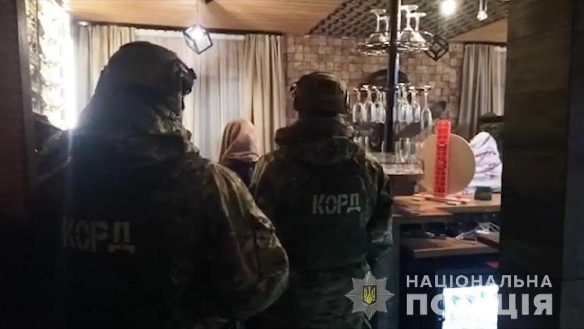 Провели обыски Провели обыски
