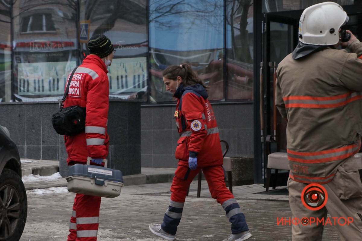 На месте работаю медики