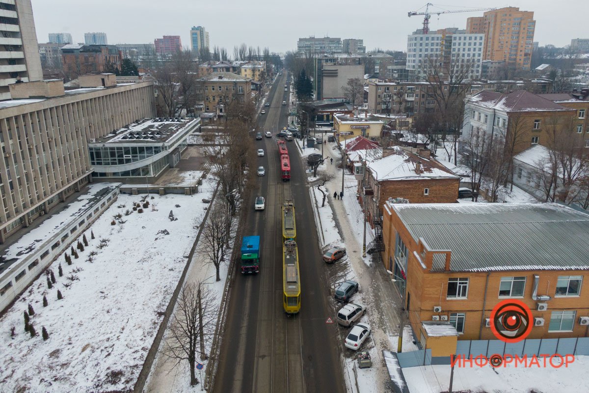 Пострадал водитель Volkswagen, его доставили в 16-ую больницу Пострадал водитель Volkswagen, его доставили в 16-ую больницу