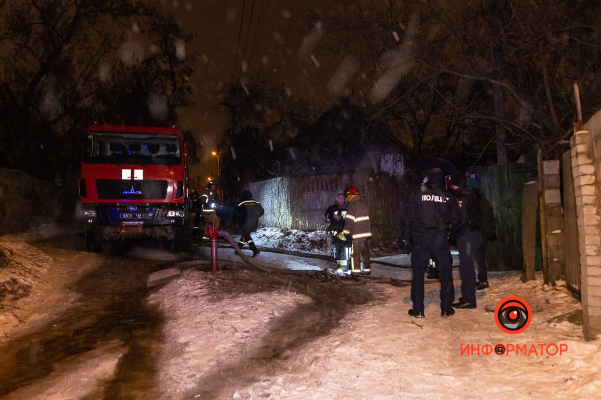 Рядом с местом случившегося дежурила скорая и полиция 