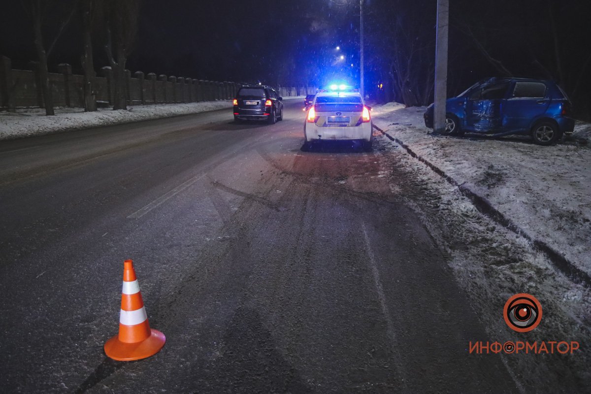 В понедельник, 24 января, на улице Криворожской случилась авария