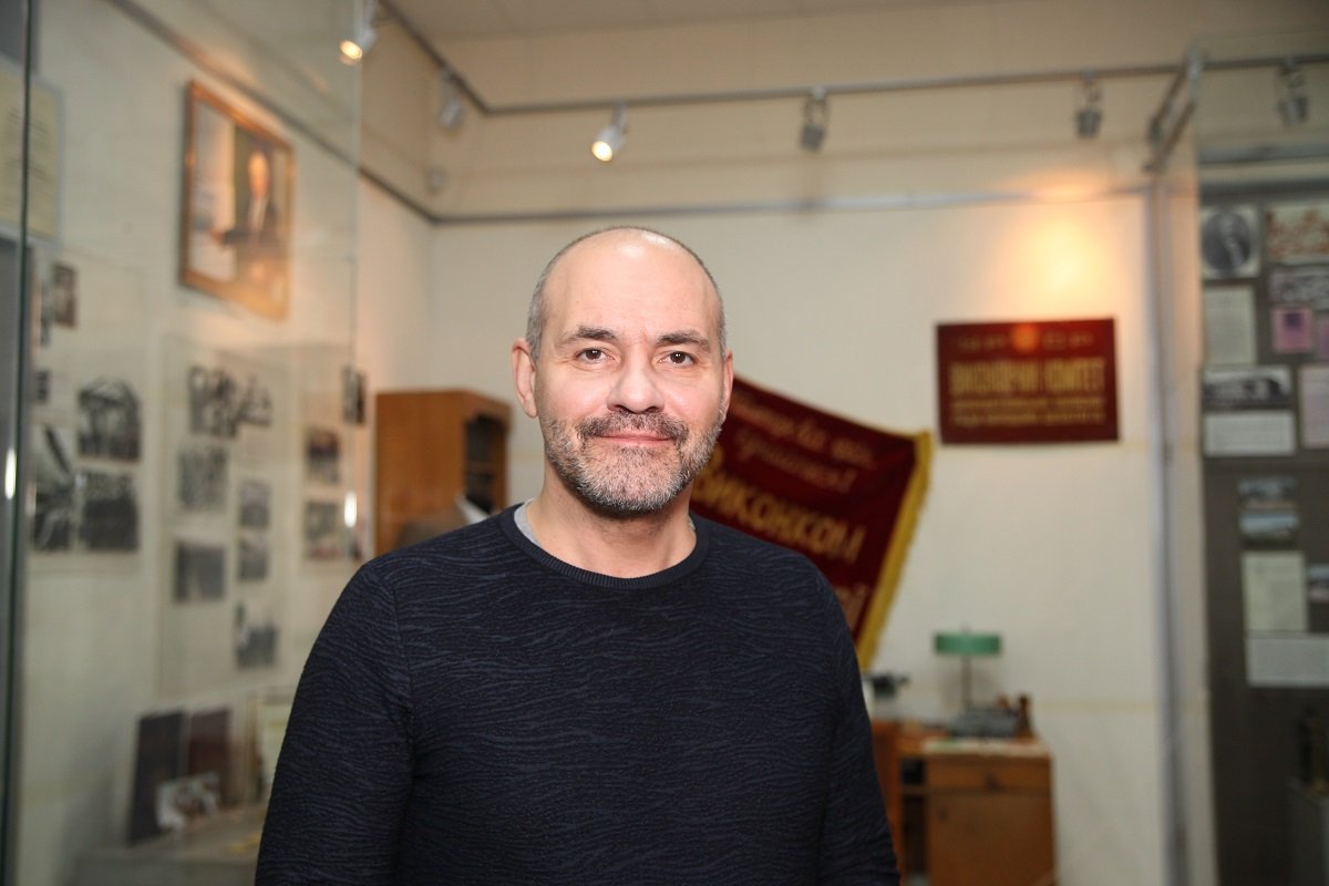 Студенты Школы молодого политика «ЗА_ЖИгай» побывали в облсовете и музее истории развития самоуправления Днепропетровщины 3