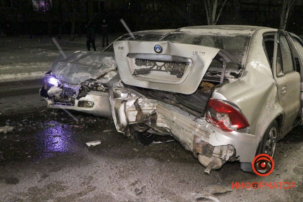 От удара Gelly закрутило От удара Gelly закрутило