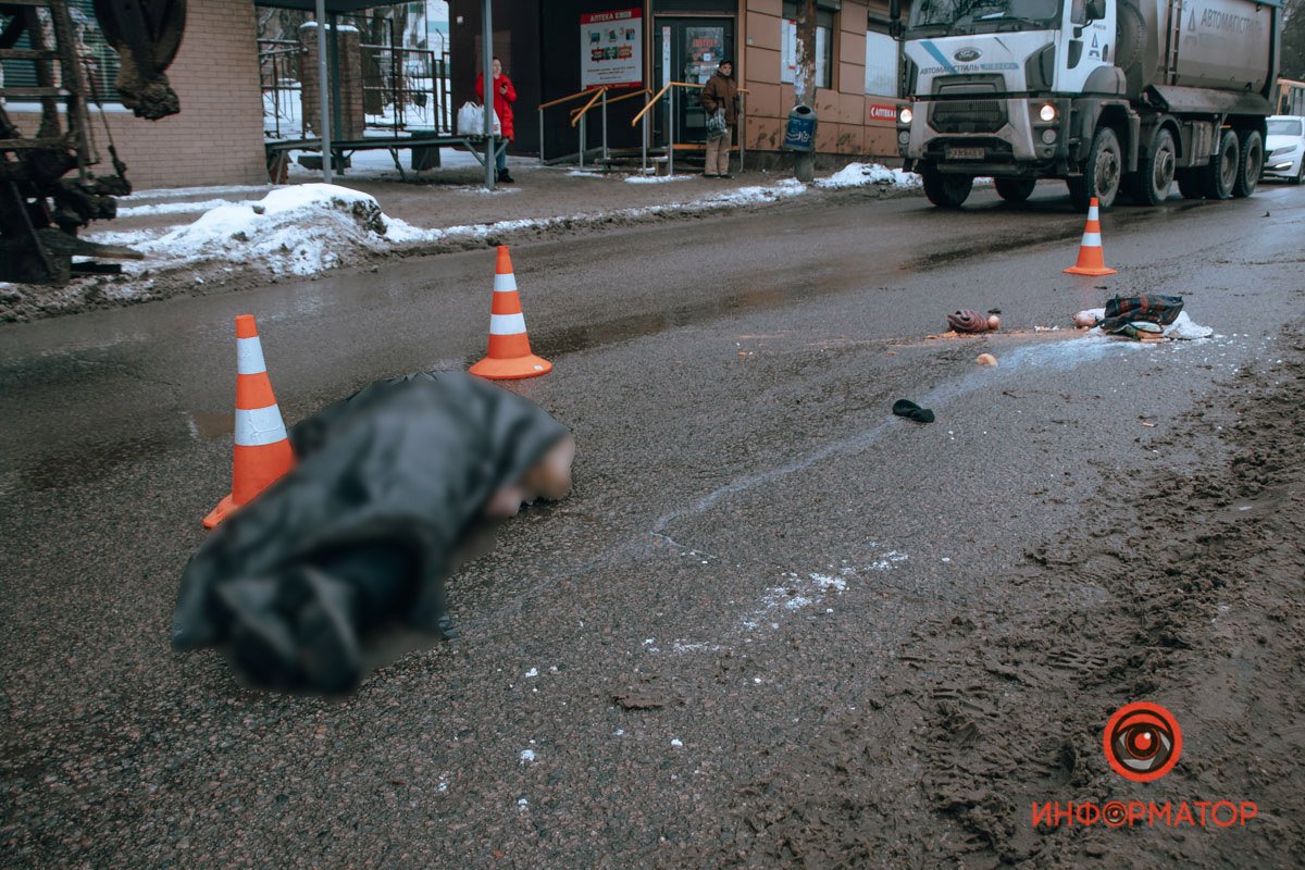 На Ивана Мазепы грузовик сбил женщину