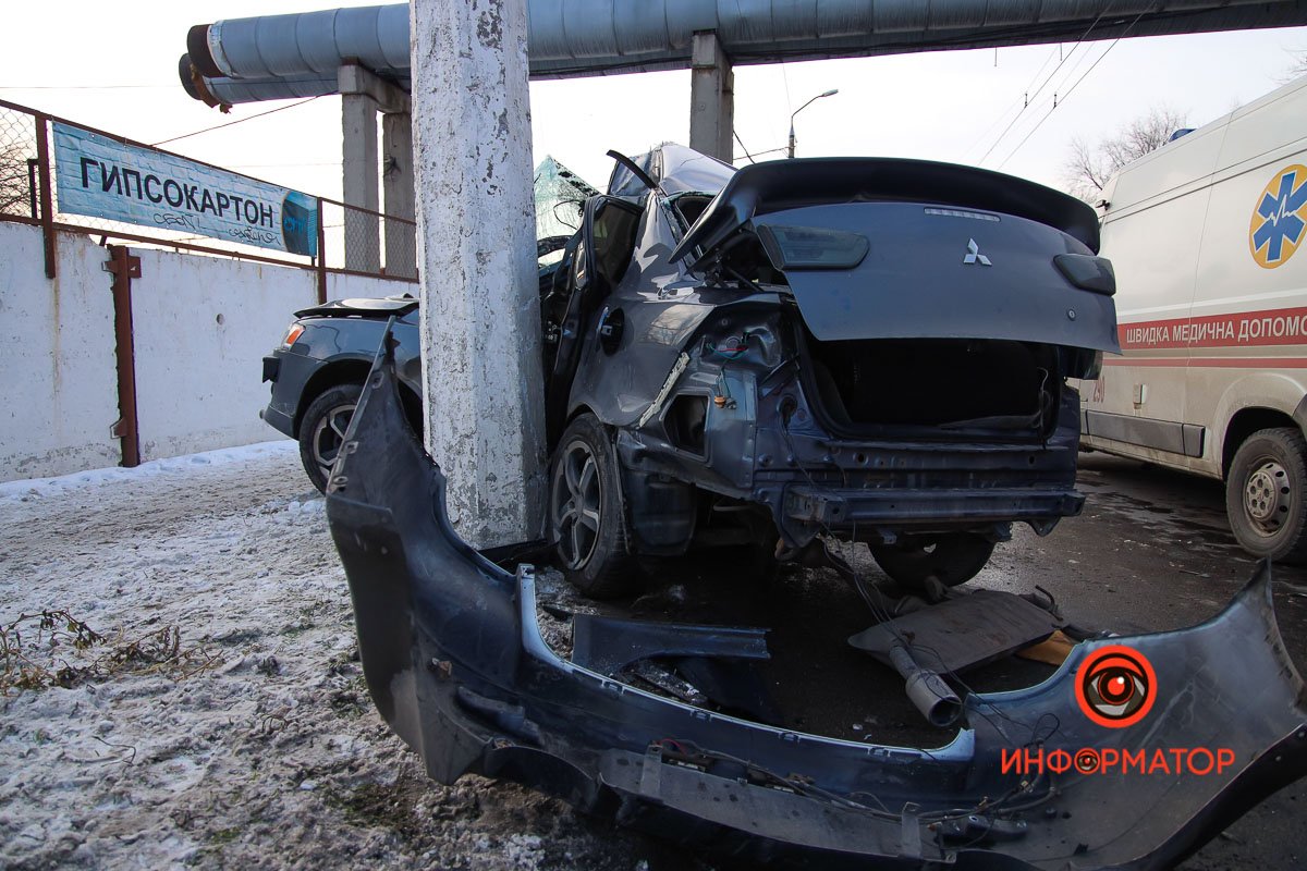 Машину занесло Машину занесло