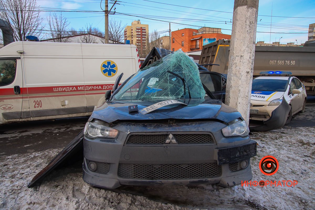 На месте дежурит патрульная полиция На месте дежурит патрульная полиция