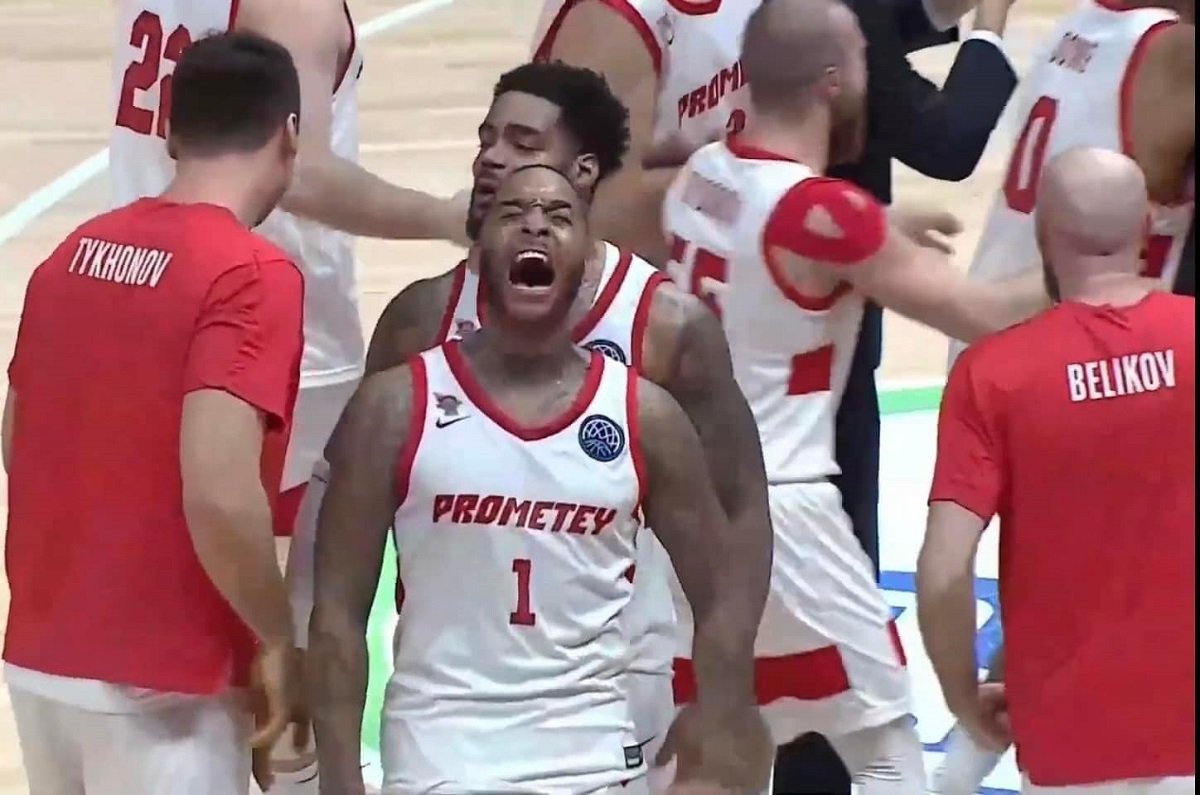 БК «Прометей» победил БК «Хапоэль» и вошел в ТОП-16 Лиги Чемпионов 2