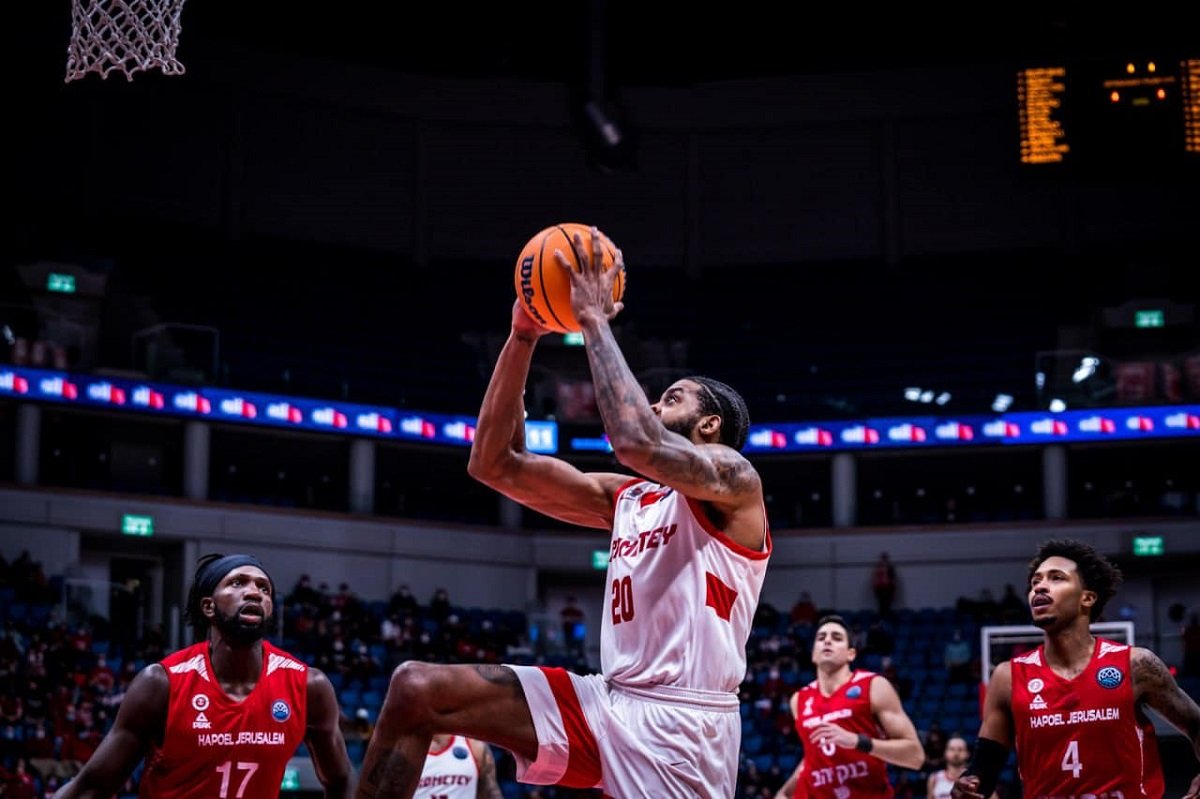 БК «Прометей» победил БК «Хапоэль» и вошел в ТОП-16 Лиги Чемпионов 7