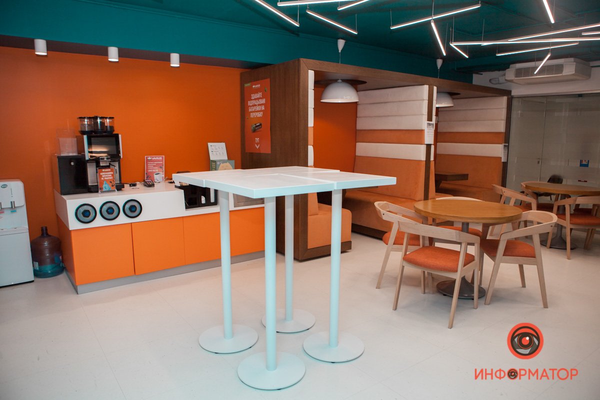 И уютная кофе-зона