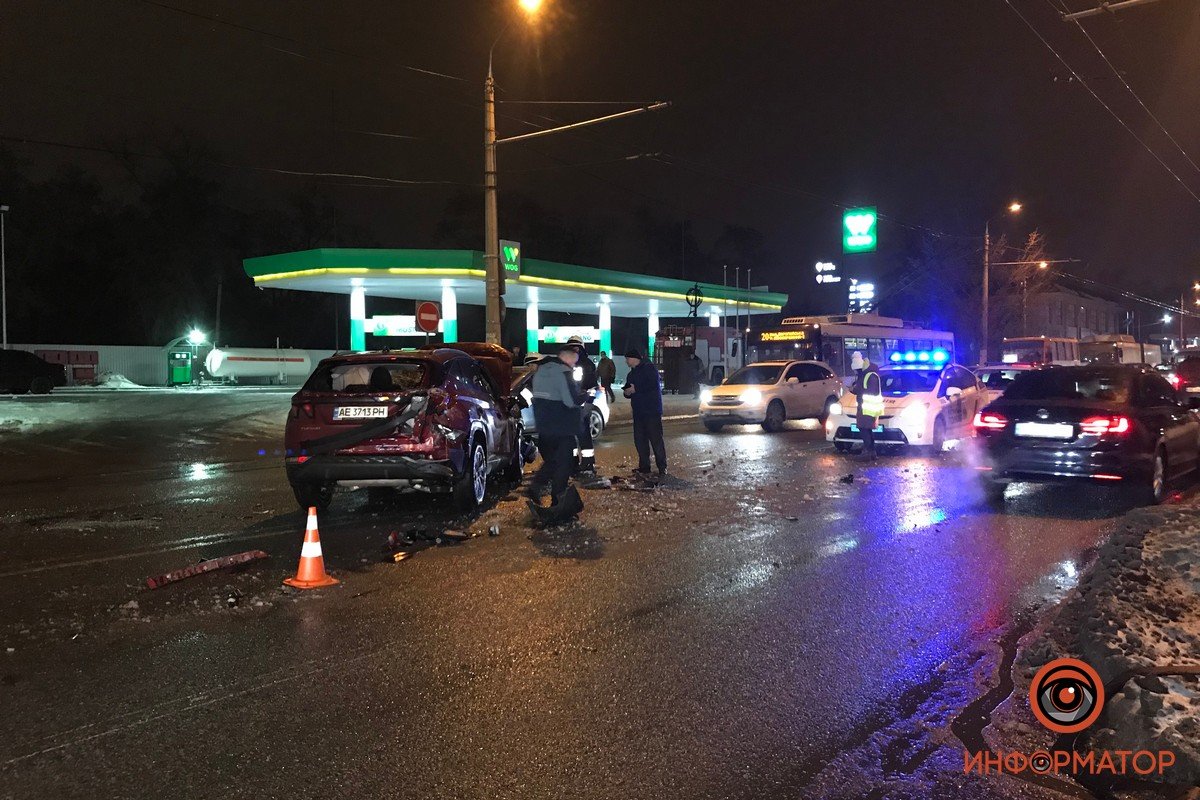 На месте происшествия дежурит патрульная полиция 