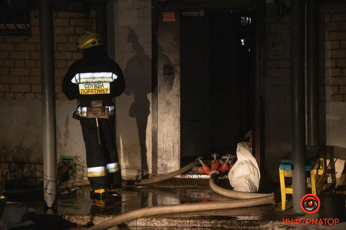 Эвакуировали весь подъезд Эвакуировали весь подъезд