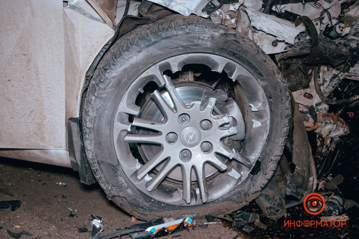 По словам водителя, автомобиль занесло