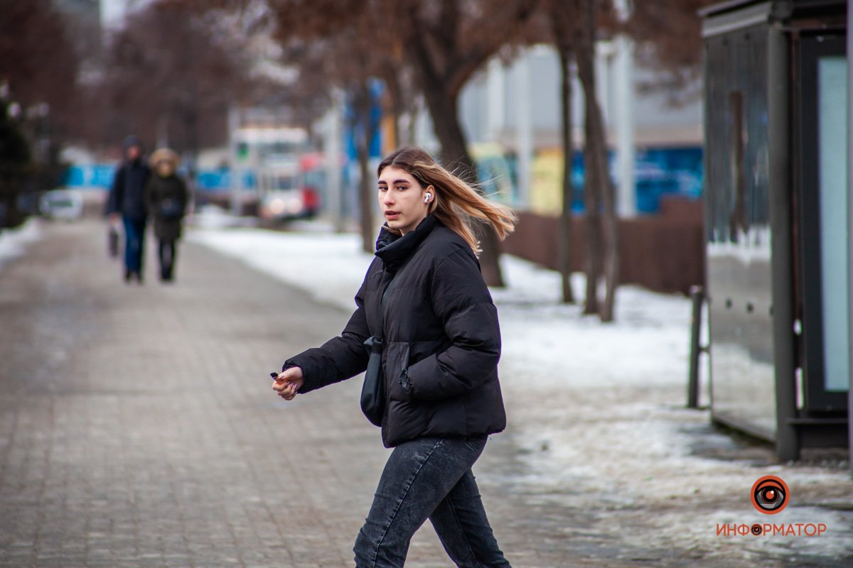 Драматично