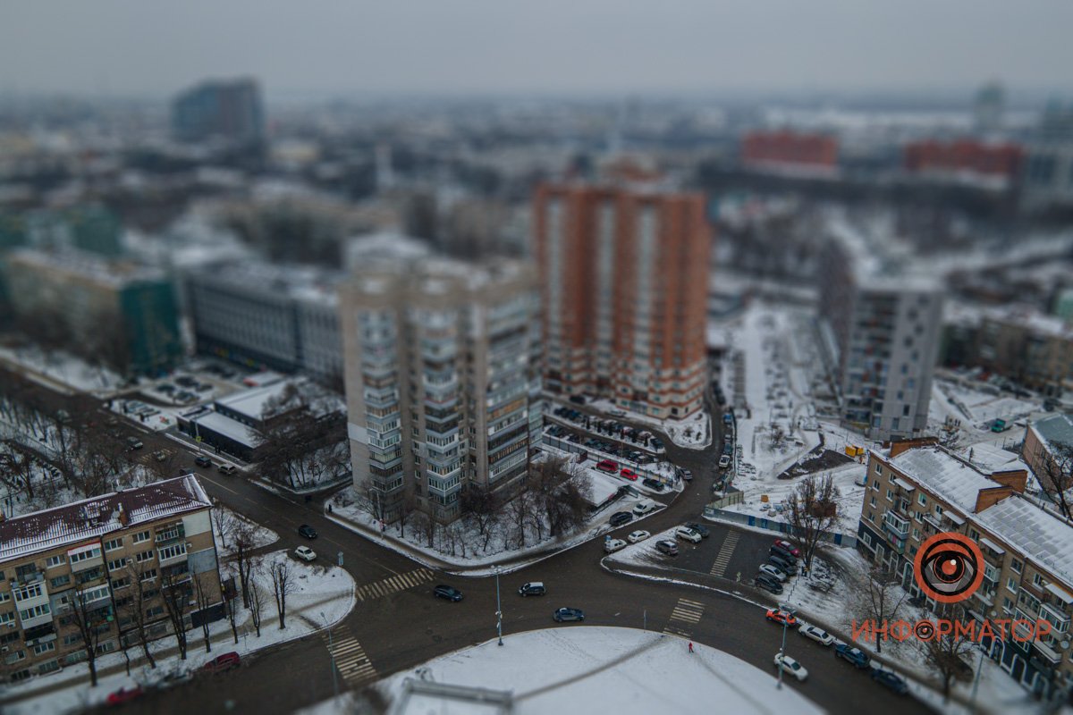 Высоко сижу, далеко гляжу