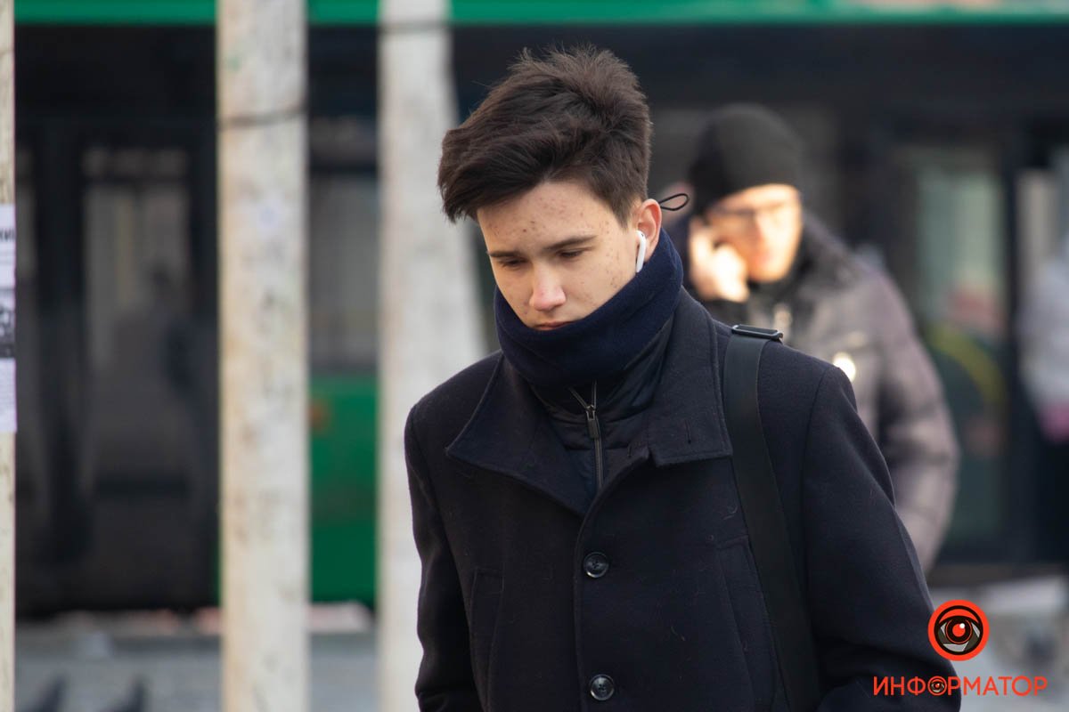 Спешным шагом