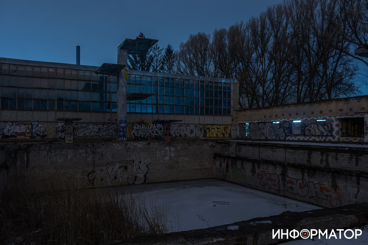 Оглушающе тихо. До мурашек 
