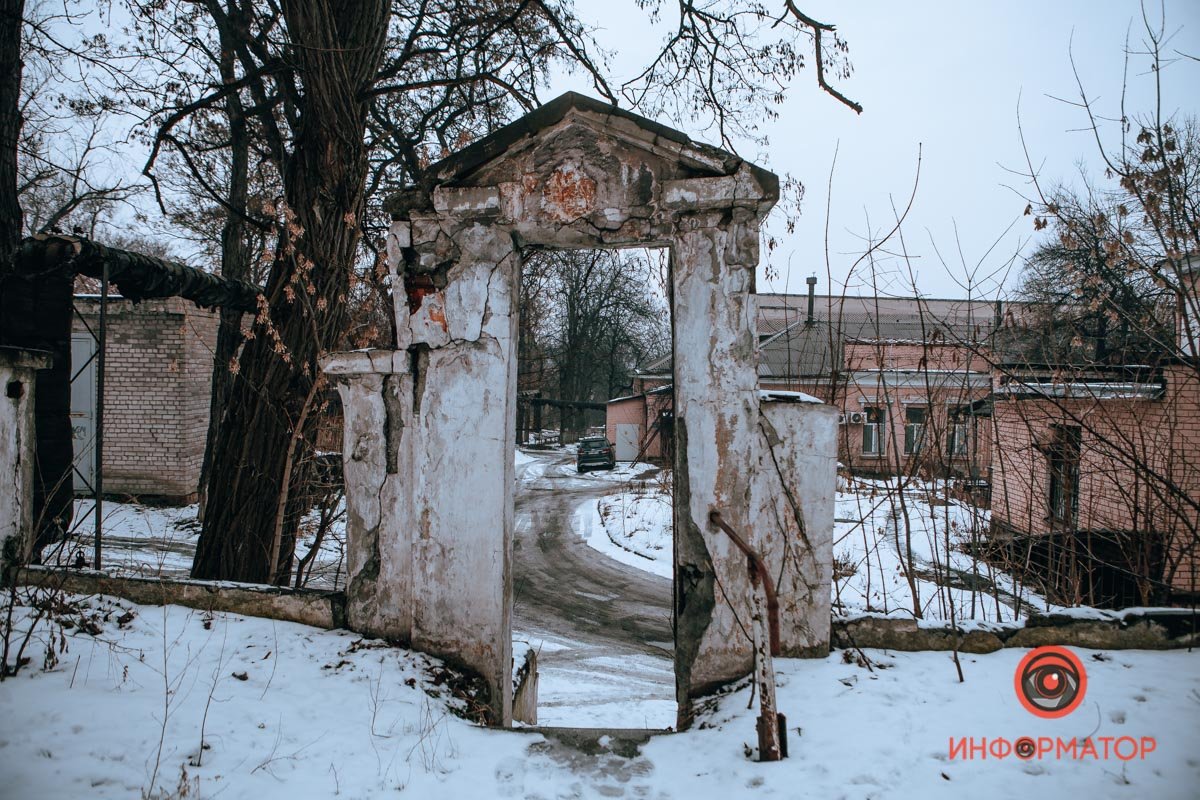 На территории 2 городской больницы