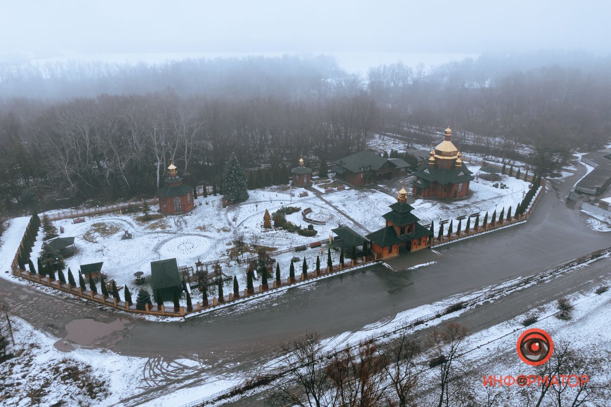 Спустя год появилась колокольня