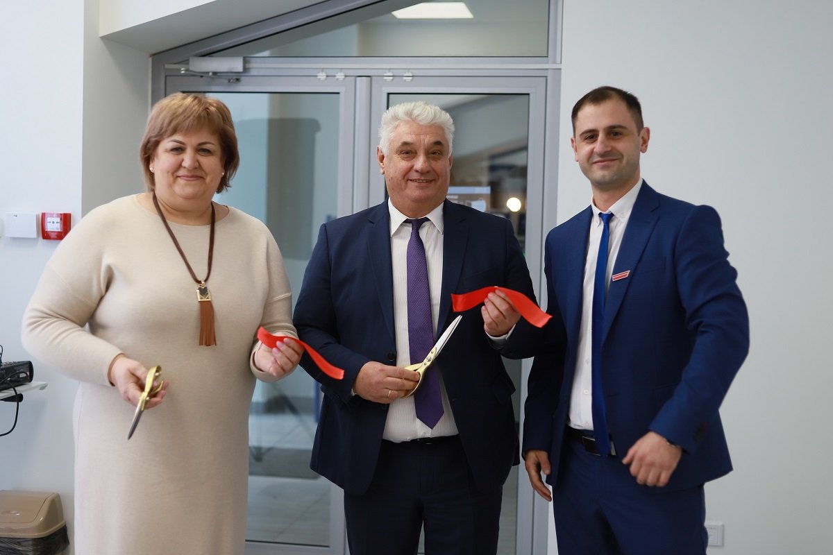 У культурно-діловому центрі Дніпра відкрито нове відділення ТАСКОМБАНКУ 1