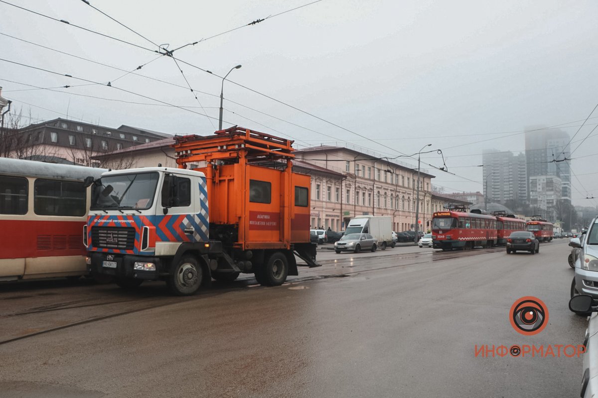 Общественный транспорт остановился Общественный транспорт остановился