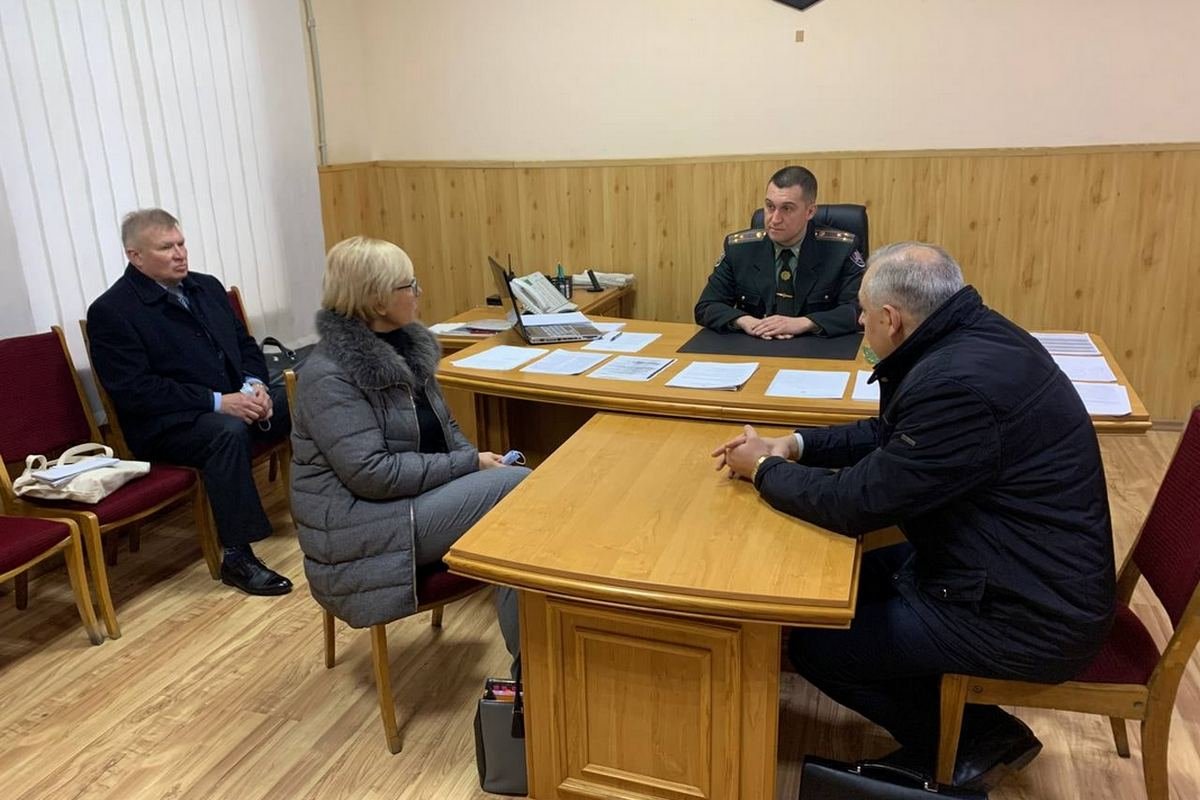 Артемий никаких жалоб не высказал Артемий никаких жалоб не высказал