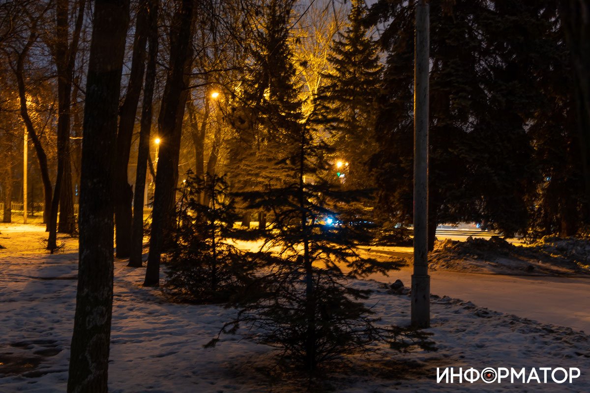 Спрятаться бы тут от всех людей и мыслей 