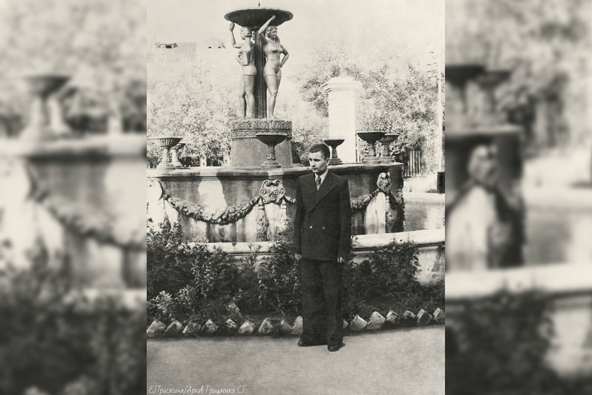 1950-е. Проспект К.Маркса. Сейчас на этом месте памятник А.Полю. Архив Грицаенко С.Г. 1950-е. Проспект К.Маркса. Сейчас на этом месте памятник А.Полю. Архив Грицаенко С.Г.