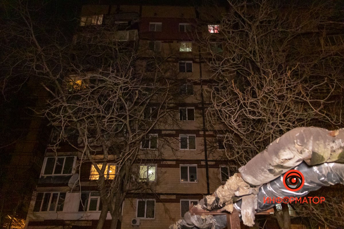 Огонь не успел перекинутся на соседние квартиры  Огонь не успел перекинутся на соседние квартиры