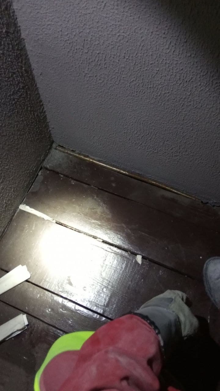 Пол сняли Пол сняли