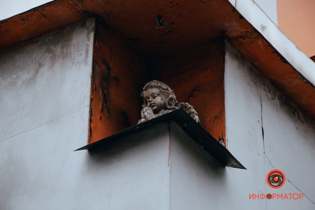 Богослужения начались только после ее завершения