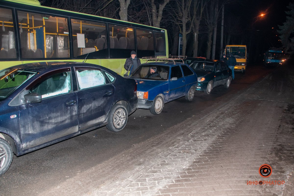 На месте работает полиция На месте работает полиция