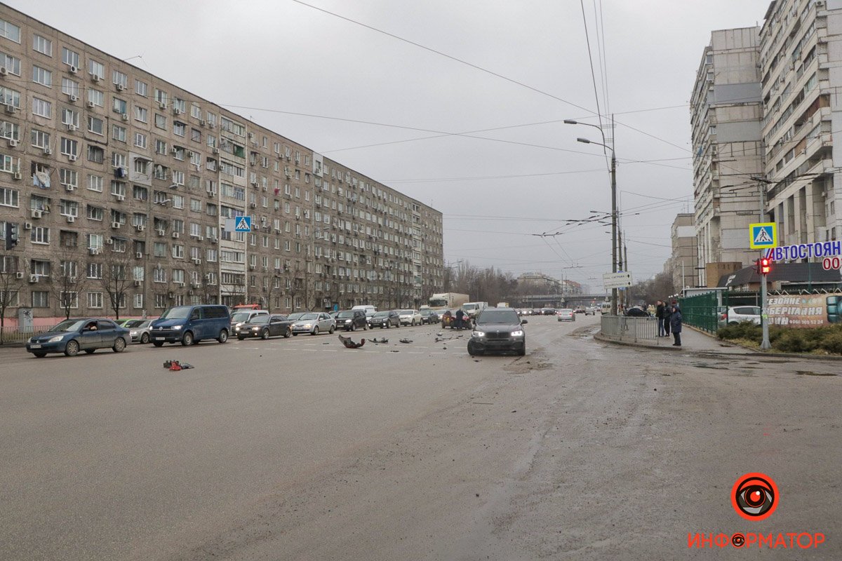 Проезд затруднен Проезд затруднен