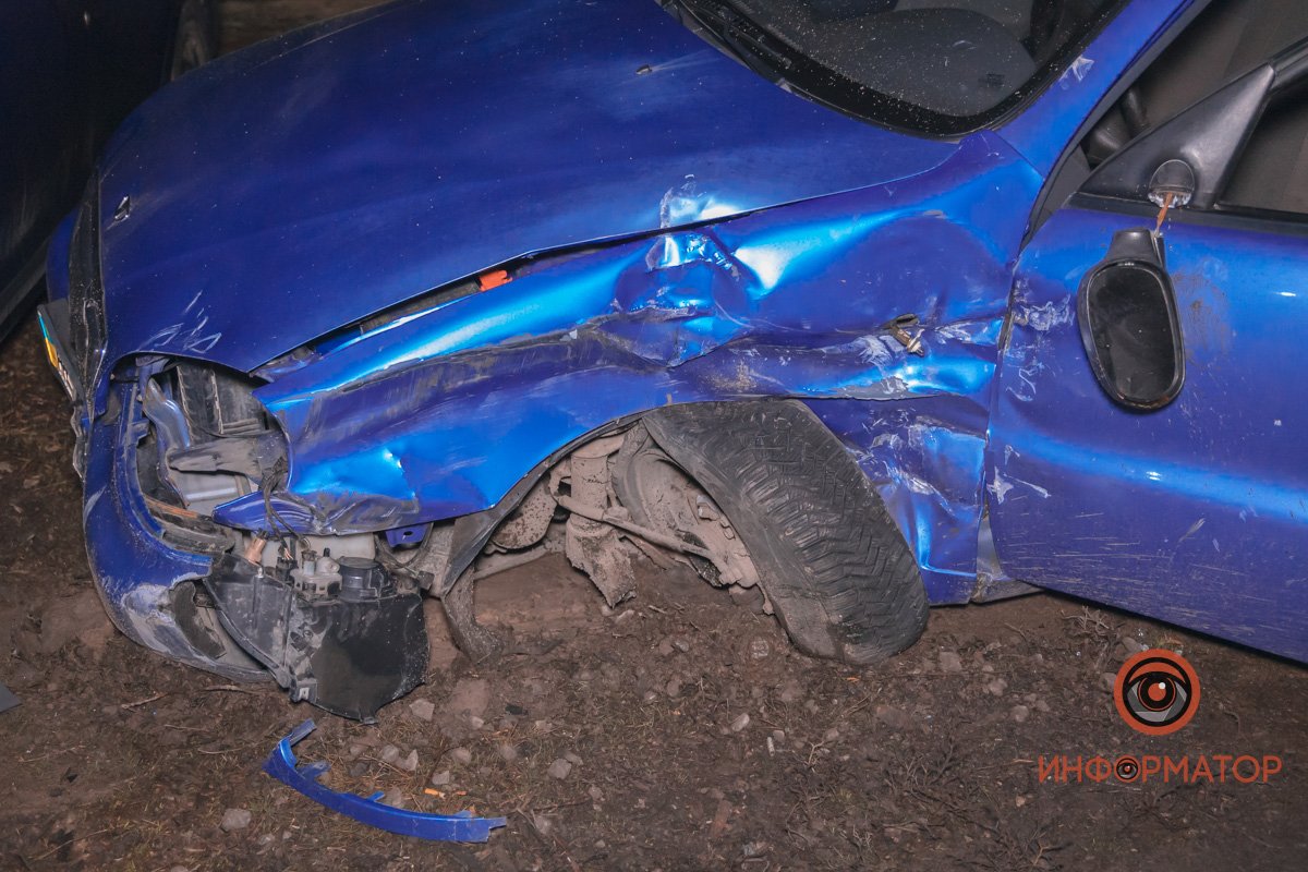 Левое переднее Левое переднее