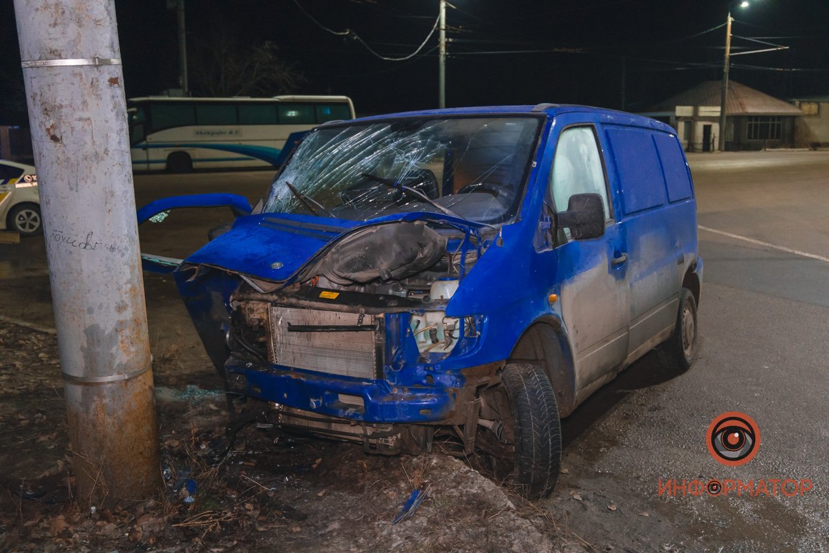 Поворот с Набережной Заводской на переулок Парусный Поворот с Набережной Заводской на переулок Парусный