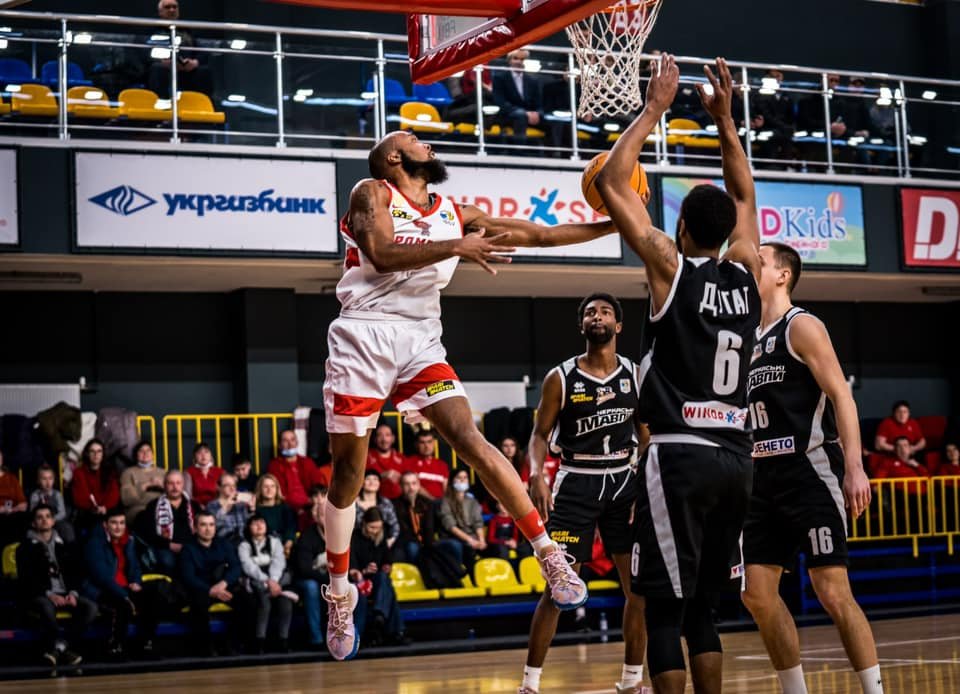 БК «Прометей» в Слобожанском уверенно обыграл БК «Черкаські Мавпи» и установил несколько рекордов Суперлиги Windrose 1