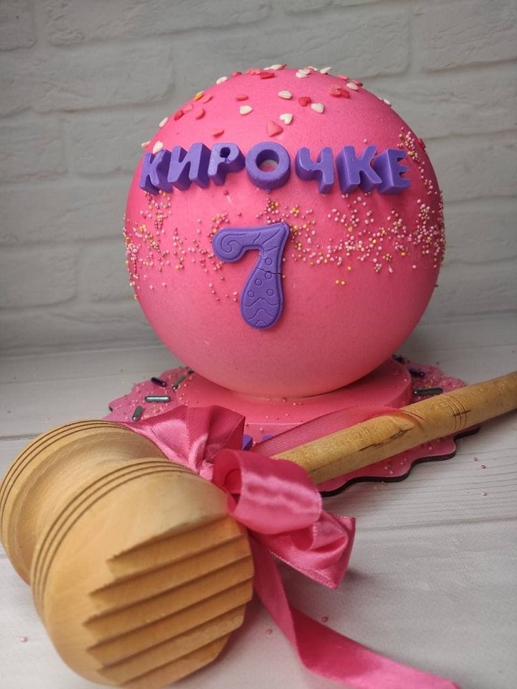 Торт от Dkids, который нужно разбивать молотком, поразит и детей, и взрослых 3