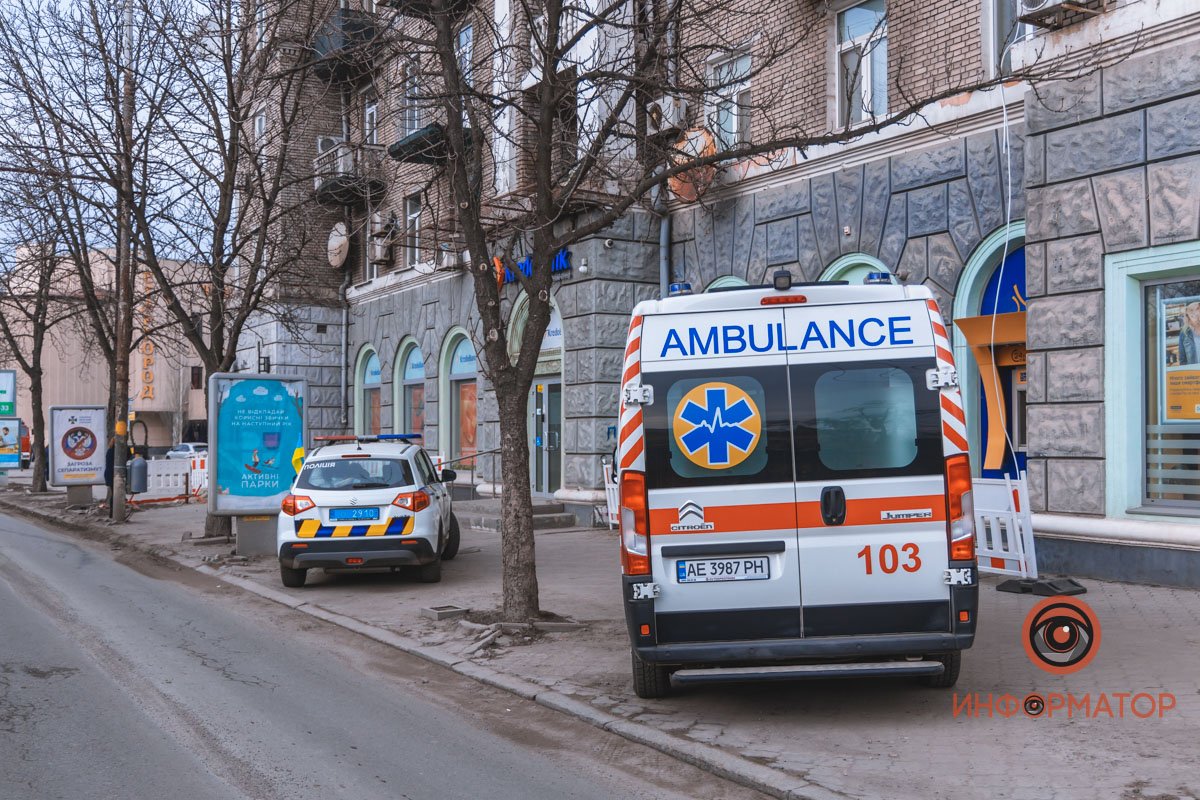 Ожидают прибытия кинологов и взрывотехников