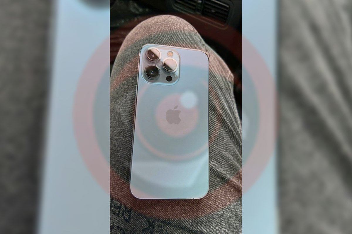 Смартфон iPhone Смартфон iPhone