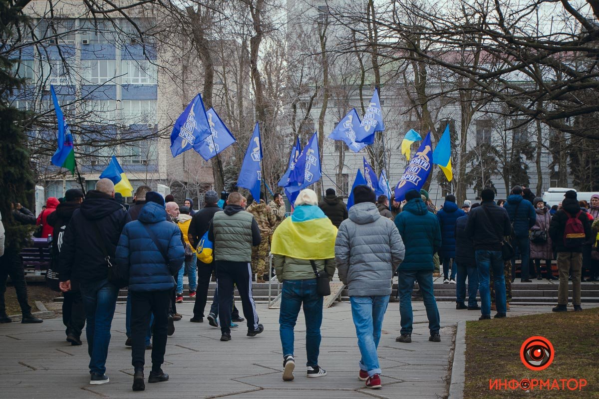 Сотни флагов