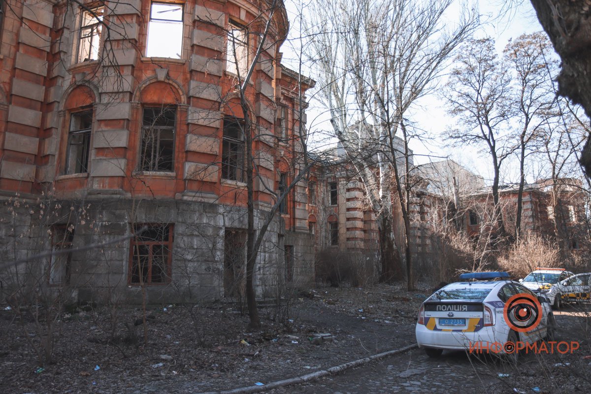 Его нашли в заброшенном Дворце профилактики 