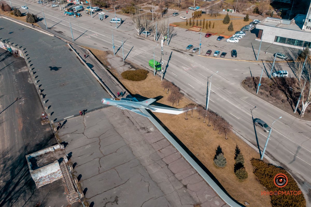 Памятник авиаторам