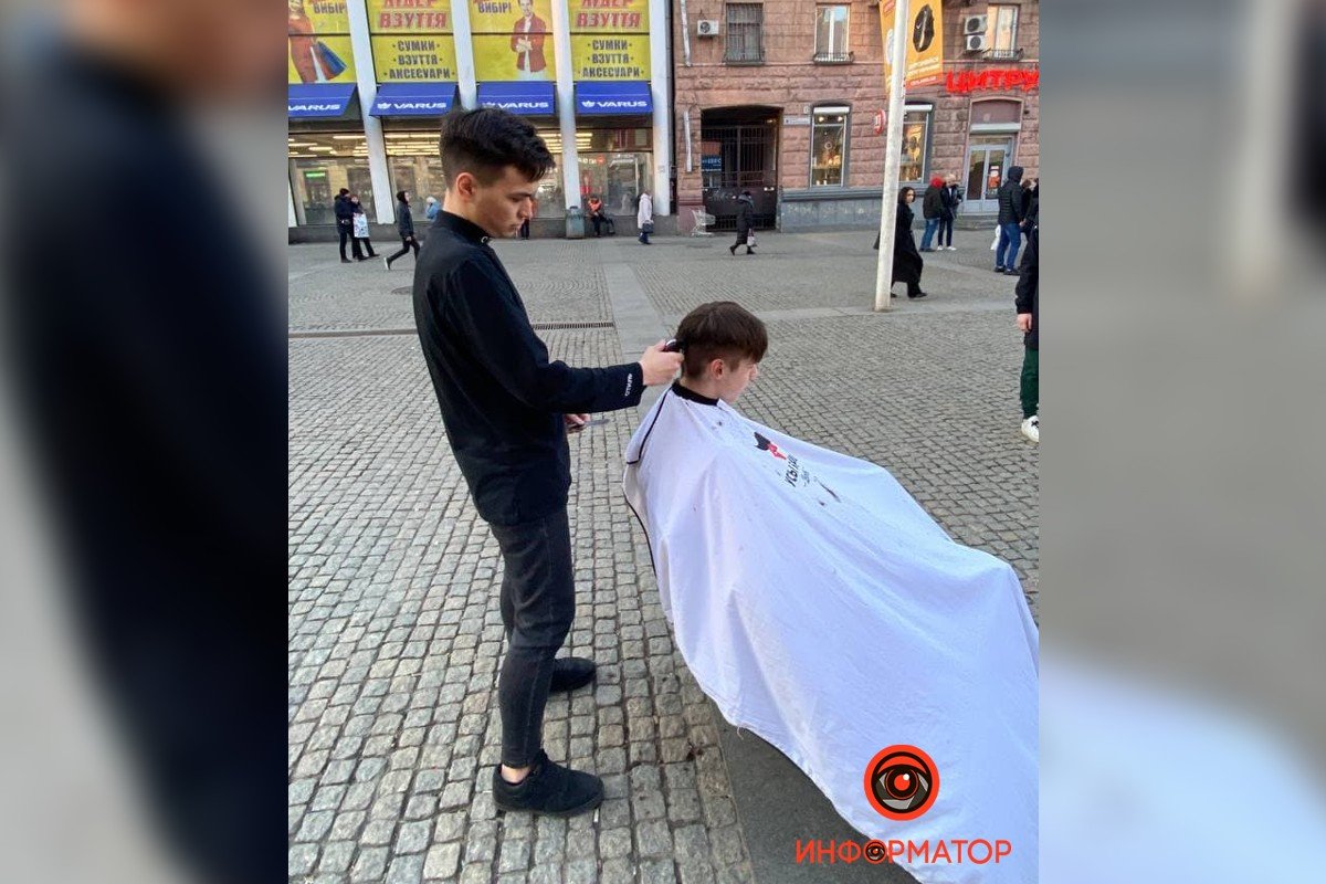 В разных локациях В разных локациях