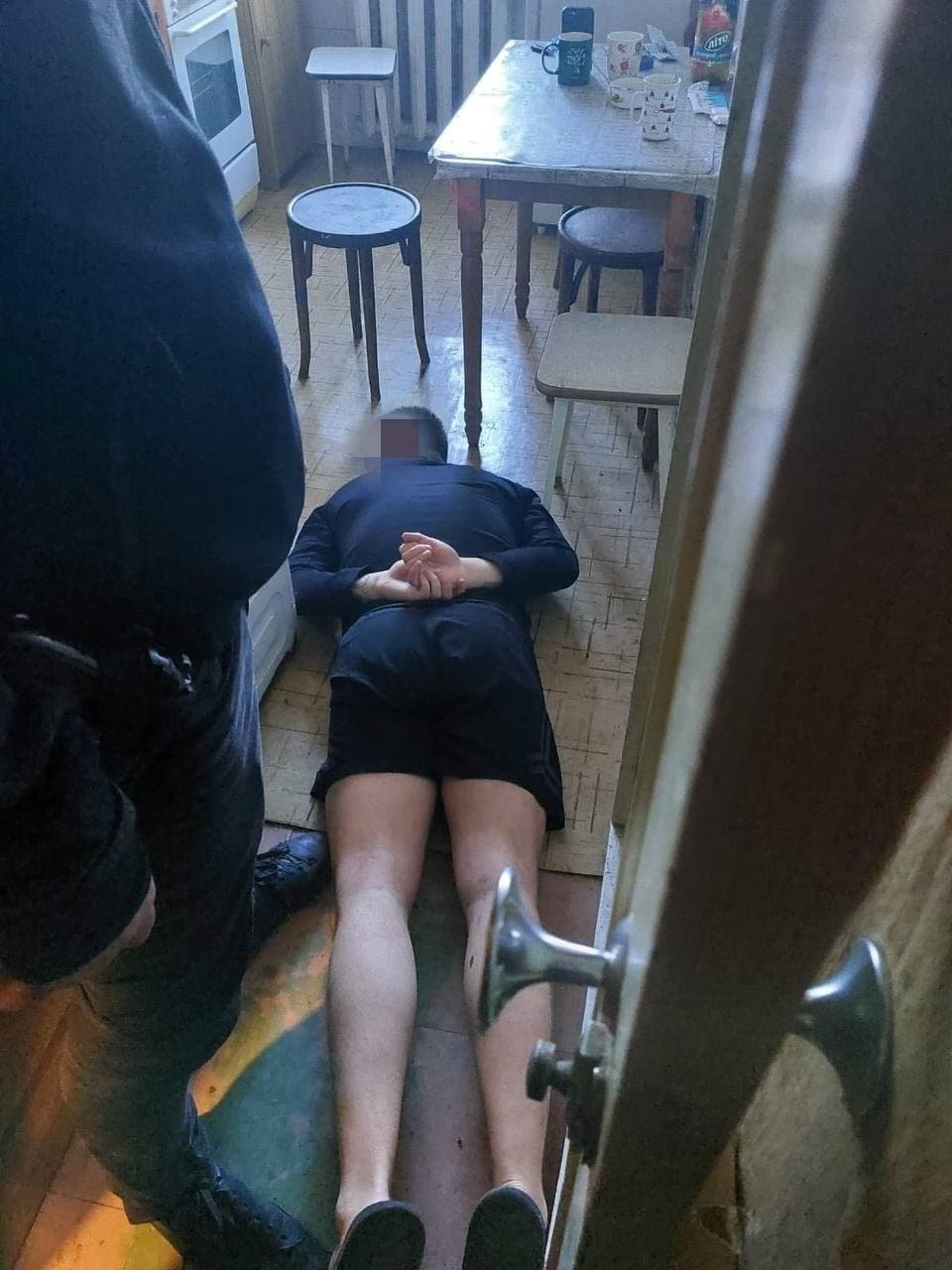 При себе были карты