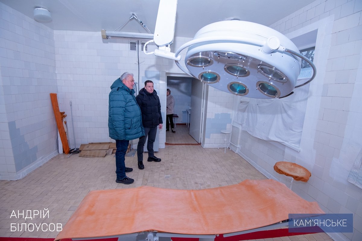 Каменский городской голова посетил больницы и пункт приема помощи 4